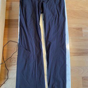 Athleta pant with side pocket